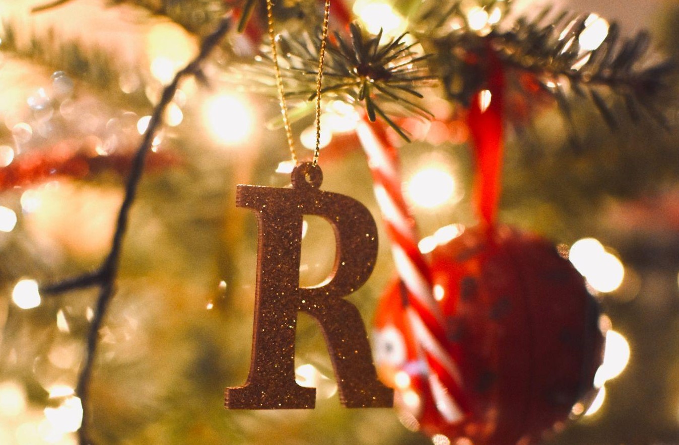 The Perfect Christmas Tree and Ornaments for Your Space